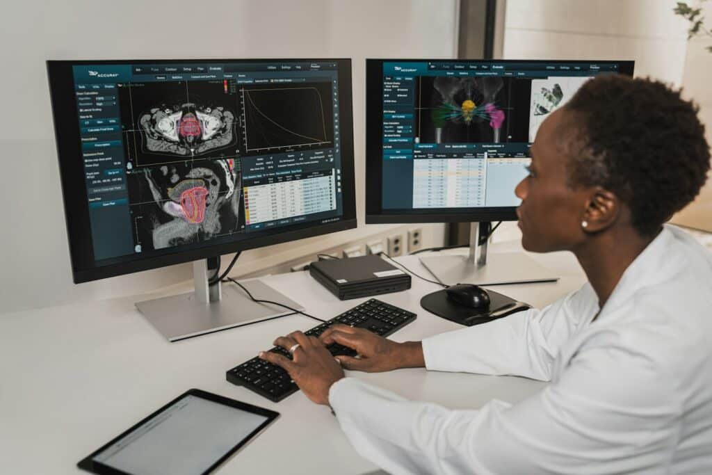 Radiologist reviewing CT imaging for LDCT abdomen and pelvis at Integria Precision Medicine